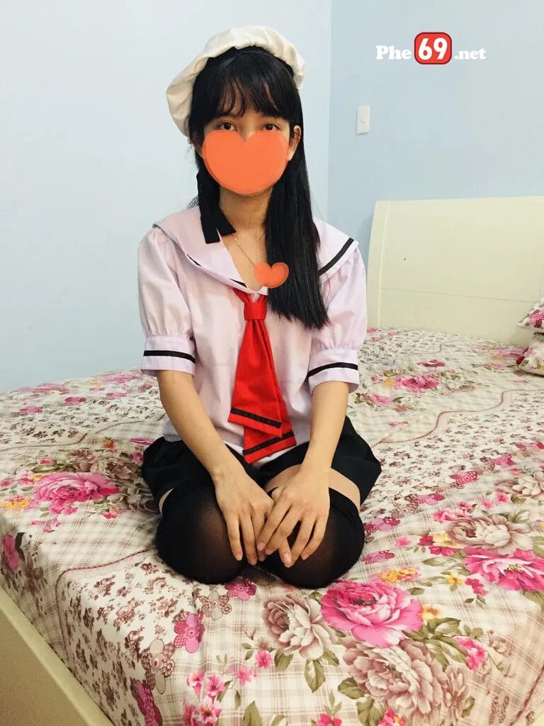 Series gấu sinh viên năm nhất - Em cosplay nữ sinh chiều người yêu 20 series gau sinh vien nam nhat em cosplay nu sinh chieu nguoi yeu hinh 02