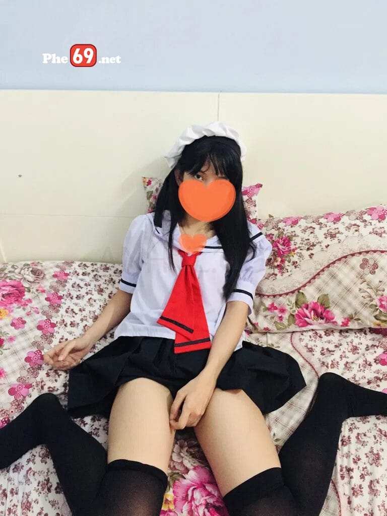 Series gấu sinh viên năm nhất - Em cosplay nữ sinh chiều người yêu 22 series gau sinh vien nam nhat em cosplay nu sinh chieu nguoi yeu hinh 04