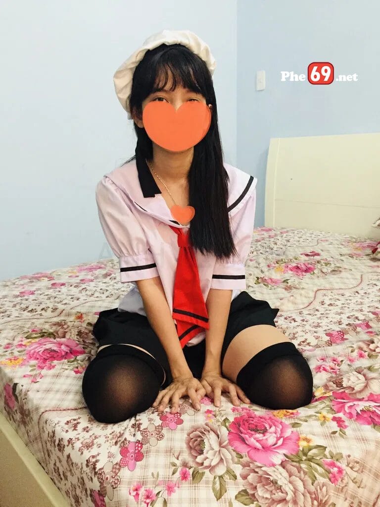Series gấu sinh viên năm nhất - Em cosplay nữ sinh chiều người yêu 23 series gau sinh vien nam nhat em cosplay nu sinh chieu nguoi yeu hinh 05