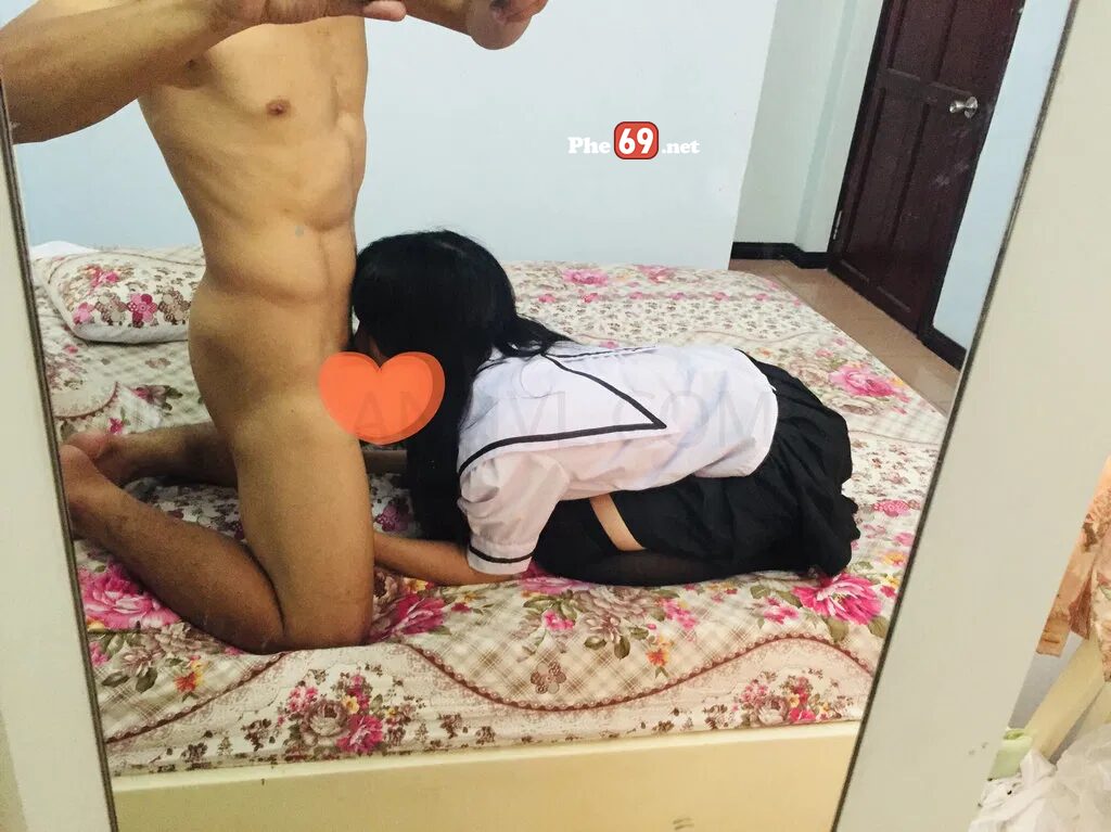 Series gấu sinh viên năm nhất - Em cosplay nữ sinh chiều người yêu 35 series gau sinh vien nam nhat em cosplay nu sinh chieu nguoi yeu hinh 17