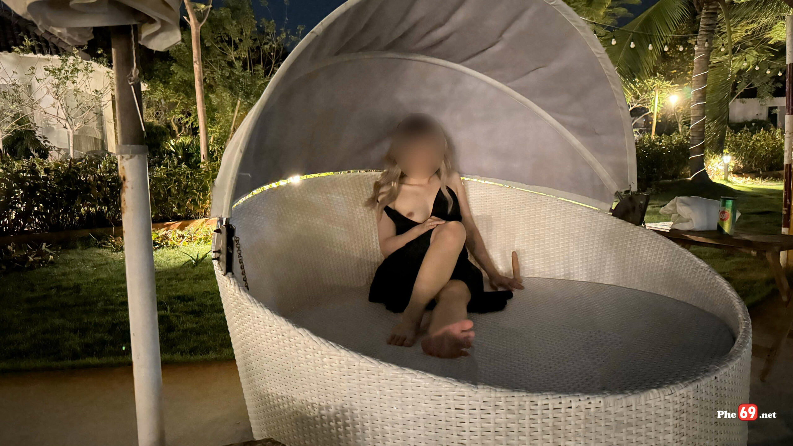Clip sex việt Lucypham204 địt public với bạn trai từ trong phòng ra tới ngoài sân vườn khu Resort (Phần 2) 13 Clip sex việt Lucypham204 địt public với bạn trai từ trong phòng ra tới ngoài sân vườn khu Resort (Phần 2) - Hình 01