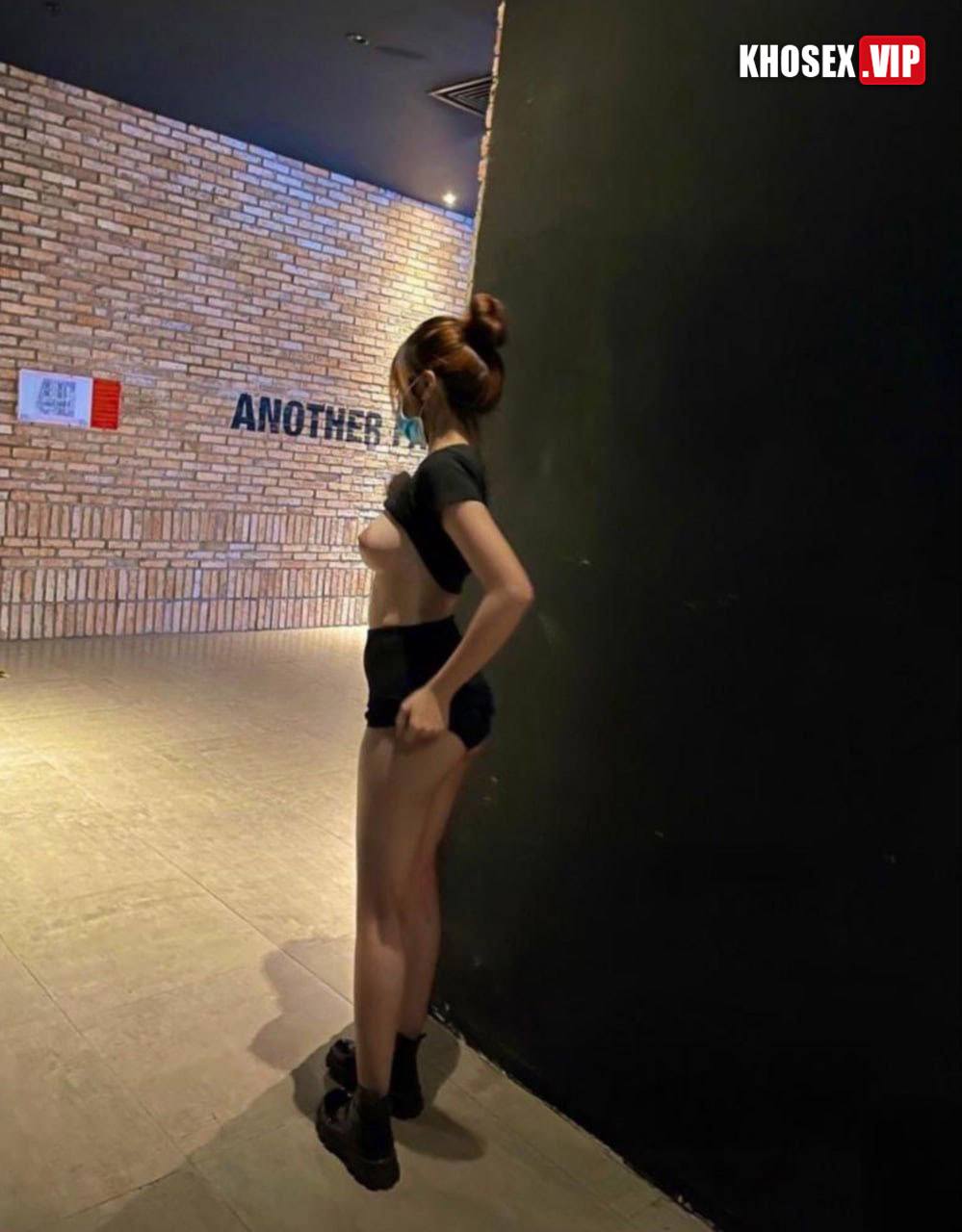 Clip sex em bé đào babipeachyy thả rông ở rạp chiếu phim và chịch lút cán trong khách sạn (Full Clip + Pic) 13 Clip sex em bé đào babipeachyy thả rông ở rạp chiếu phim và chịch lút cán trong khách sạn (Full Clip + Pic) - Hình 03